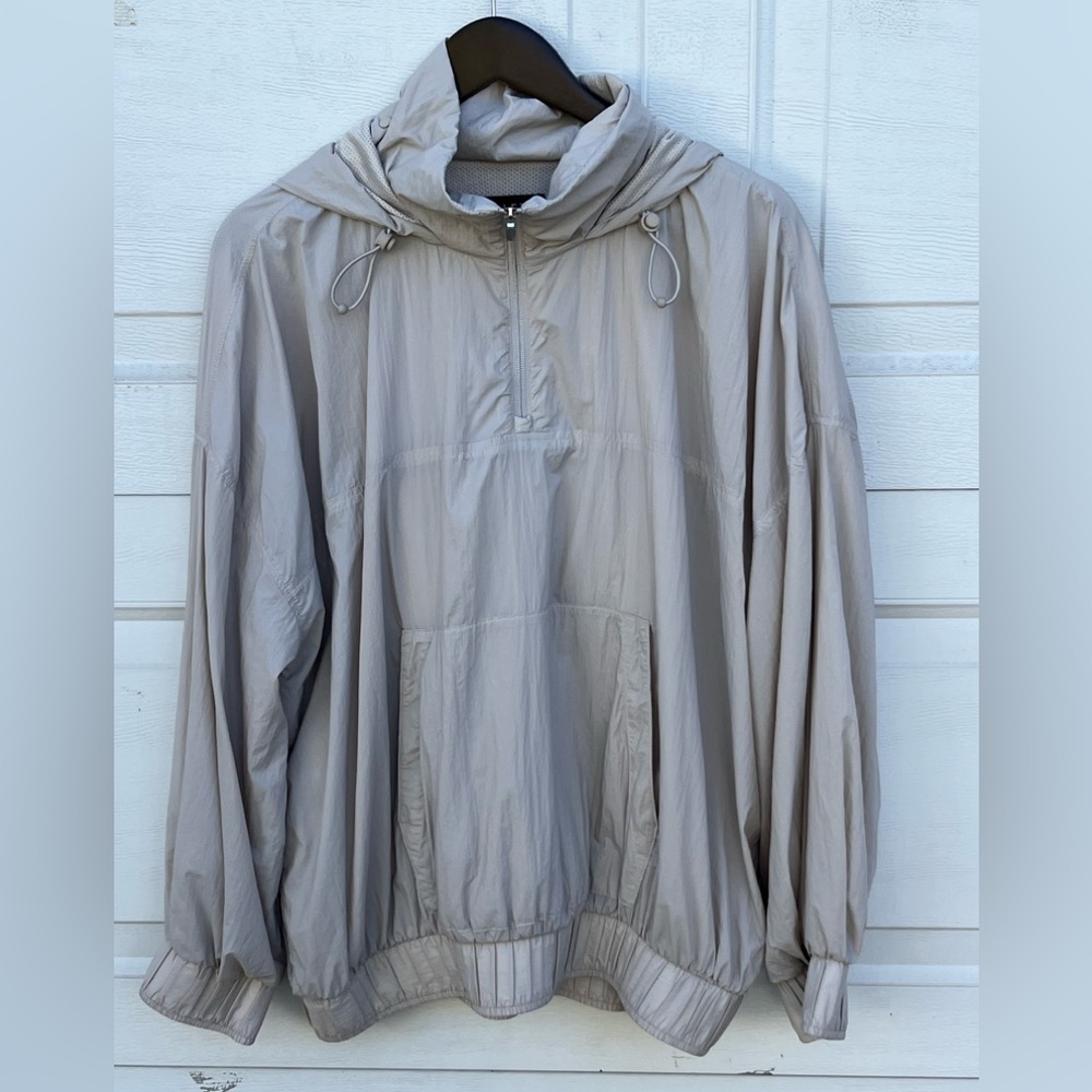 ATHLETA Women's Gray Wind Breaker long puff sleeves L